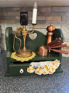 Vintage Brass Chamberstick Table Lamp – Classic Candle Style